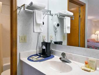 Imagen de la habitación del Hotel Days Inn By Wyndham Columbia Ne Fort Jackson. Foto 8