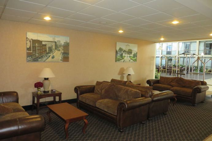 Imagen de los interiores del Hotel Days Inn By Wyndham Columbus Airport. Foto 17