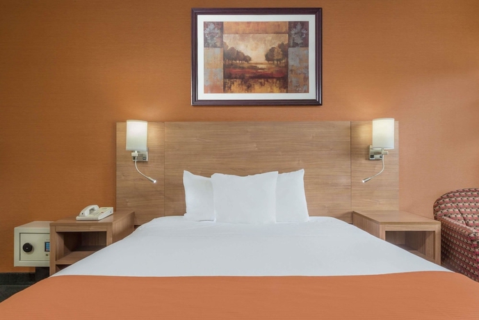 Imagen de la habitación del Hotel Days Inn By Wyndham Columbus Fairgrounds. Foto 6
