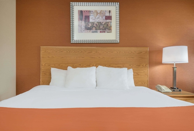 Imagen de la habitación del Hotel Days Inn By Wyndham Columbus Fairgrounds. Foto 11