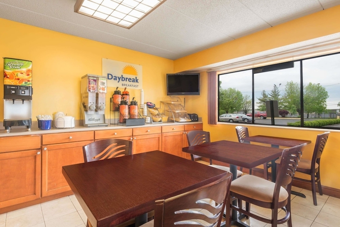 Imagen del bar/restaurante del Hotel Days Inn By Wyndham Columbus Fairgrounds. Foto 4