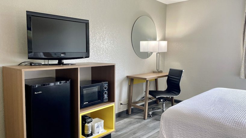 Imagen de la habitación del Hotel Days Inn By Wyndham Columbus In. Foto 6