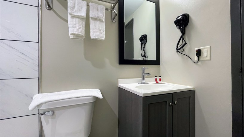 Imagen de la habitación del Hotel Days Inn By Wyndham Columbus In. Foto 11