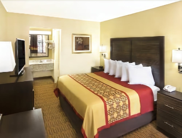 Imagen de la habitación del Hotel Days Inn By Wyndham Columbus-north Fort Moore. Foto 9
