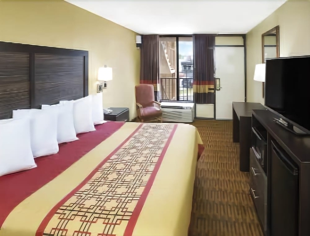 Imagen de la habitación del Hotel Days Inn By Wyndham Columbus-north Fort Moore. Foto 12