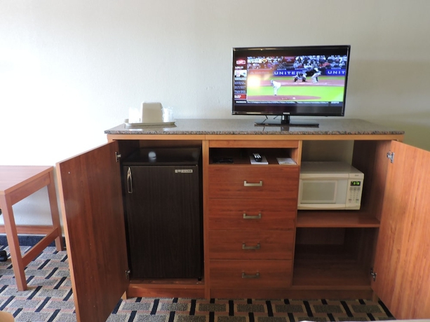 Imagen de la habitación del Hotel Days Inn By Wyndham Conover-hickory. Foto 3