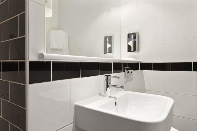 Imagen de la habitación del Hotel Days Inn By Wyndham Corley Nec M6. Foto 9