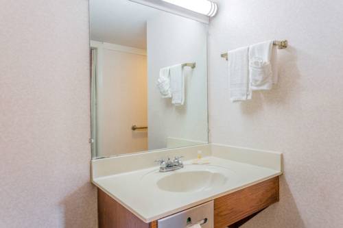 Imagen de la habitación del Hotel Days Inn By Wyndham Cornelia. Foto 5