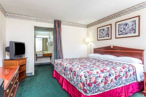 Imagen de la habitación del Hotel Days Inn By Wyndham Cornelia. Foto 10