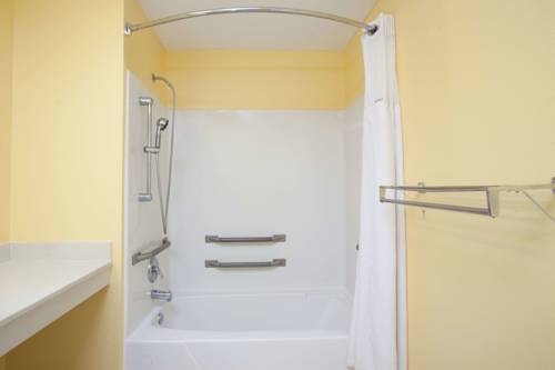 Imagen de la habitación del Hotel Days Inn By Wyndham Covington, Covington. Foto 4