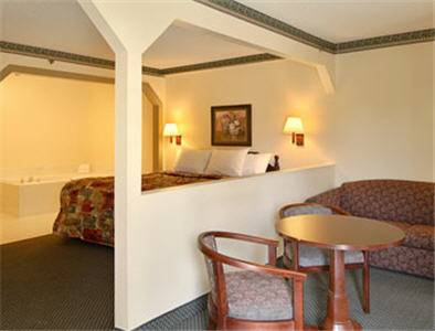 Imagen de la habitación del Hotel Days Inn By Wyndham Covington, Covington. Foto 11