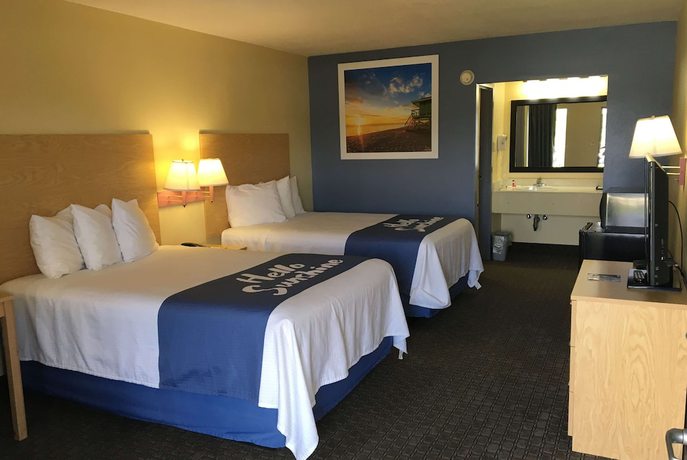 Imagen de la habitación del Hotel Days Inn By Wyndham Crystal River. Foto 10