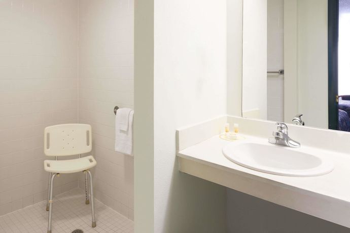 Imagen de la habitación del Hotel Days Inn By Wyndham Crystal River. Foto 12