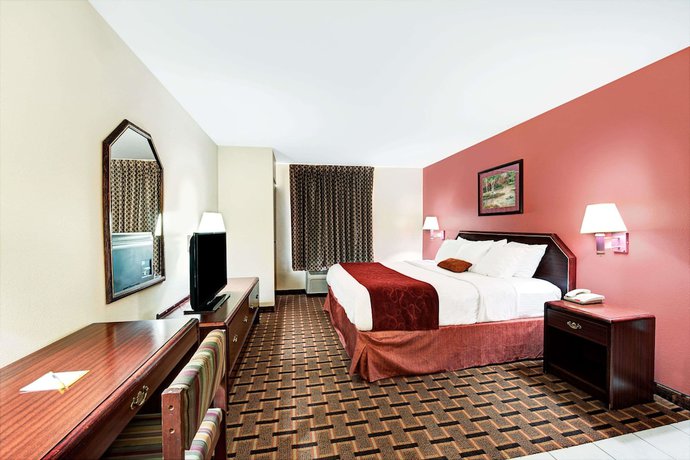 Imagen de la habitación del Hotel Days Inn By Wyndham Dallas Plano. Foto 9