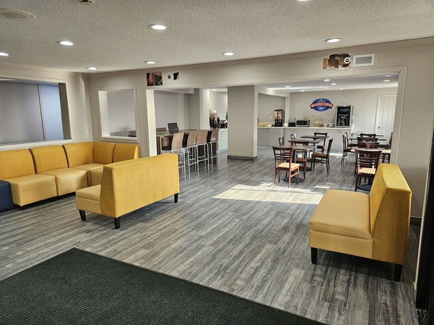 Imagen de los interiores del Hotel Days Inn By Wyndham Davenport. Foto 18