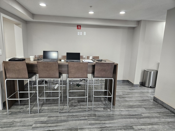 Imagen de los interiores del Hotel Days Inn By Wyndham Davenport. Foto 19