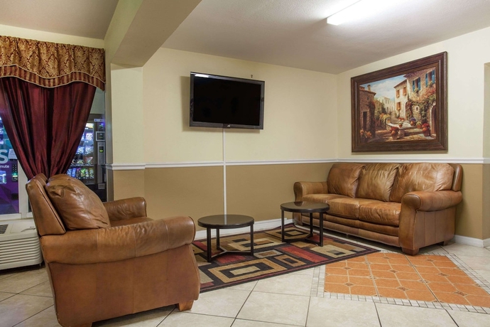 Imagen de los interiores del Hotel Days Inn By Wyndham Daytona Beach Speedway. Foto 17