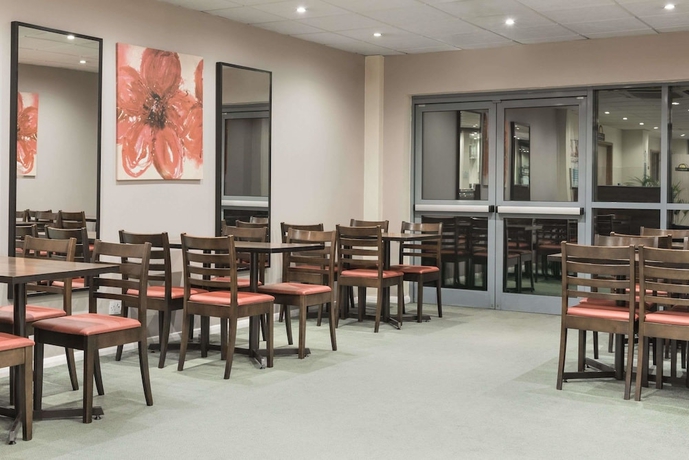 Imagen del bar/restaurante del Hotel Days Inn By Wyndham Donington A50. Foto 3