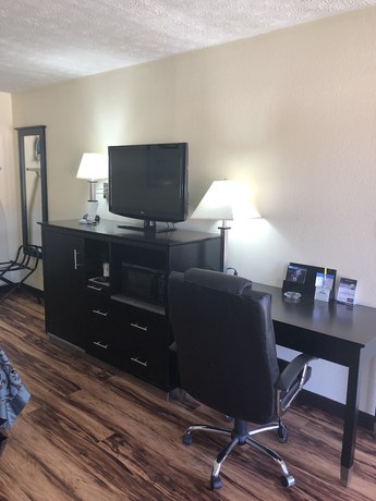 Imagen de la habitación del Hotel Days Inn By Wyndham Douglasville-atlanta-fairburn Road. Foto 17