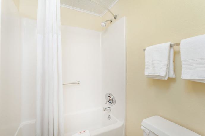 Imagen de la habitación del Hotel Days Inn By Wyndham Dover Downtown. Foto 5