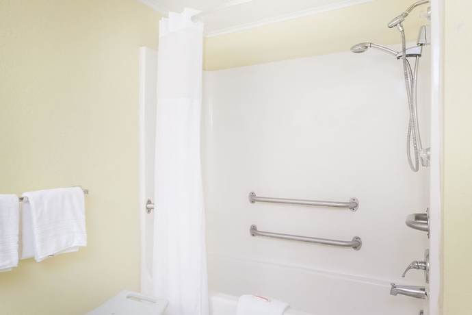 Imagen de la habitación del Hotel Days Inn By Wyndham Dover Downtown. Foto 8