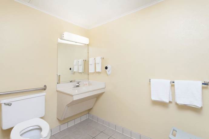 Imagen de la habitación del Hotel Days Inn By Wyndham Dover Downtown. Foto 9