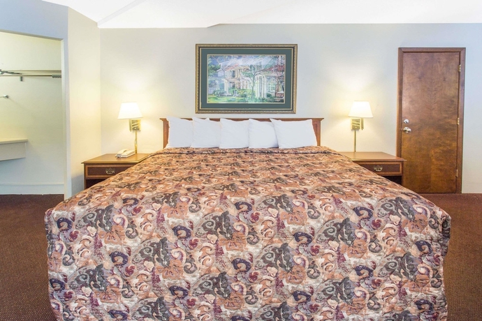 Imagen de la habitación del Hotel Days Inn By Wyndham Dubuque. Foto 8