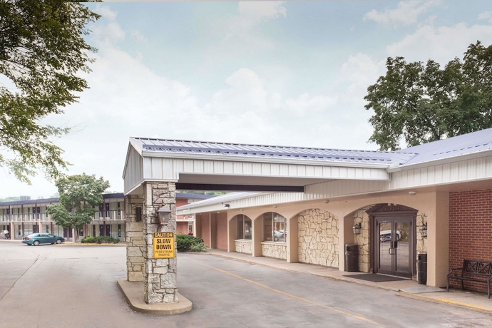 Imagen general del Hotel Days Inn By Wyndham Dubuque. Foto 1