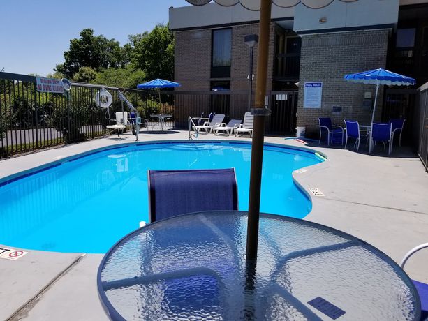 Imagen de la piscina del Hotel Days Inn By Wyndham Easley West Of Greenville/clem. Foto 20