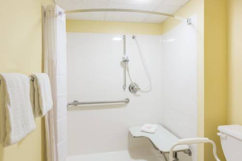 Imagen de la habitación del Hotel Days Inn By Wyndham East Stroudsburg. Foto 6