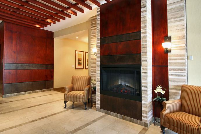 Imagen de los interiores del Hotel Days Inn By Wyndham Edmonton Downtown. Foto 16