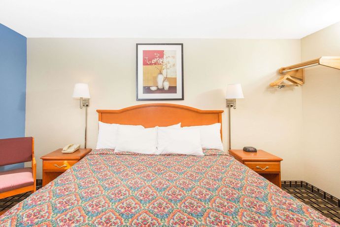 Imagen de la habitación del Hotel Days Inn By Wyndham Effingham. Foto 3