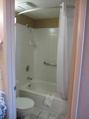 Imagen de la habitación del Hotel Days Inn By Wyndham El Paso Airport East. Foto 3