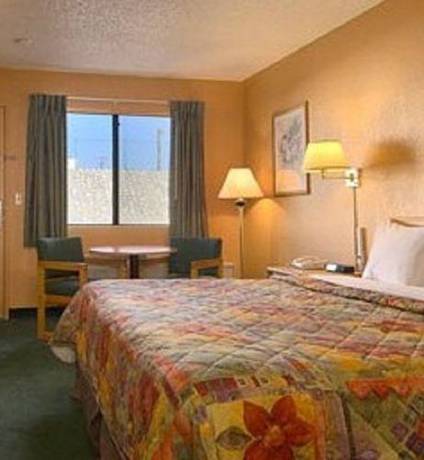 Imagen de la habitación del Hotel Days Inn By Wyndham El Paso Airport East. Foto 12