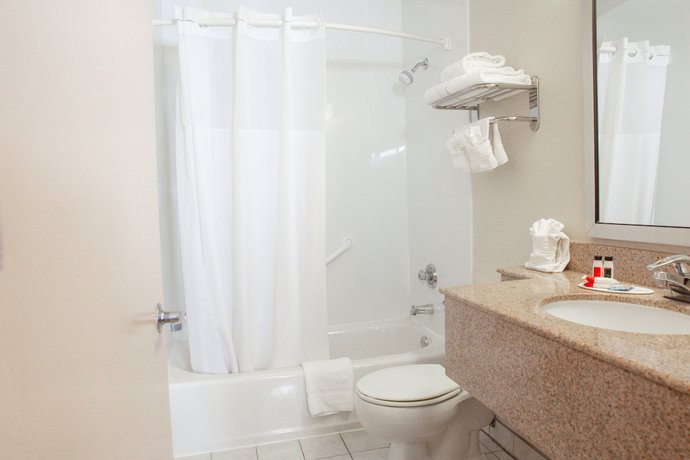 Imagen de la habitación del Hotel Days Inn By Wyndham Encinitas Moonlight Beach. Foto 11