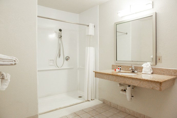 Imagen de la habitación del Hotel Days Inn By Wyndham Encinitas Moonlight Beach. Foto 13