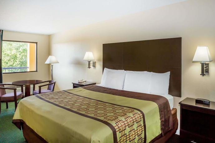 Imagen de la habitación del Hotel Days Inn By Wyndham Enterprise. Foto 12
