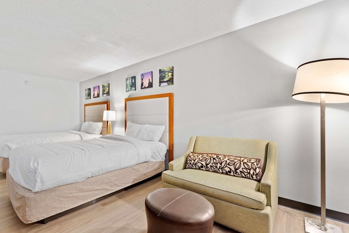 Imagen de la habitación del Hotel Days Inn By Wyndham Erie. Foto 3