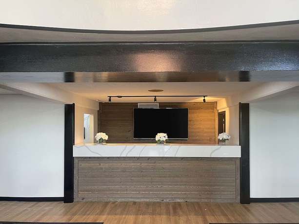 Imagen de los interiores del Hotel Days Inn By Wyndham Erie. Foto 5