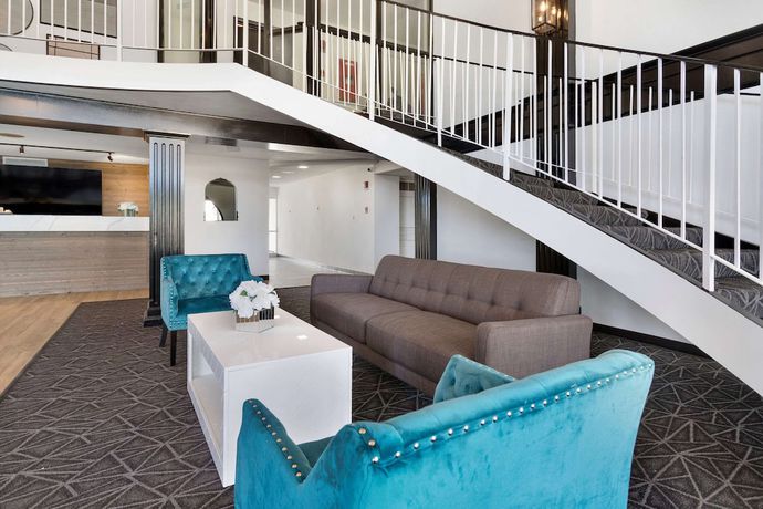 Imagen de los interiores del Hotel Days Inn By Wyndham Erie. Foto 8