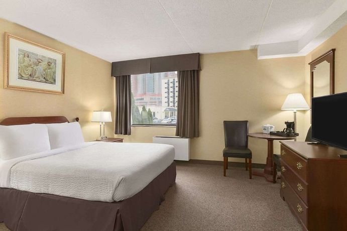 Imagen de la habitación del Hotel Days Inn By Wyndham Fallsview. Foto 11