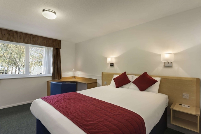 Imagen de la habitación del Hotel Days Inn By Wyndham Fleet M3. Foto 13