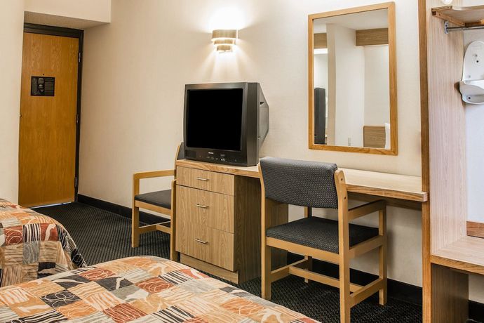 Imagen de la habitación del Hotel Days Inn By Wyndham Flint/bishop International Airport. Foto 3
