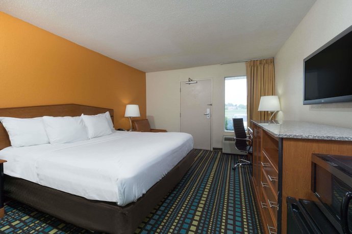 Imagen de la habitación del Hotel Days Inn By Wyndham Florence Cincinnati Area. Foto 8