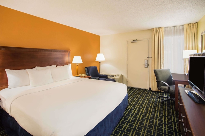 Imagen de la habitación del Hotel Days Inn By Wyndham Florence Near Civic Center. Foto 10