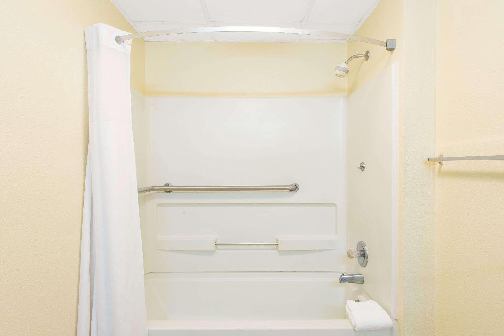 Imagen de la habitación del Hotel Days Inn By Wyndham Florence/i-95 North. Foto 6