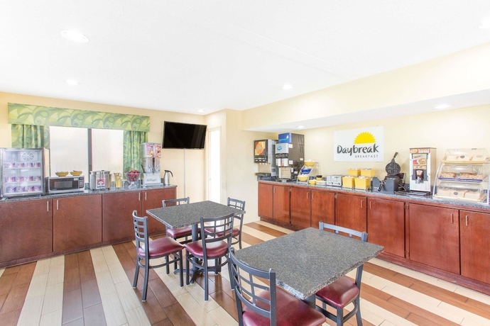 Imagen del bar/restaurante del Hotel Days Inn By Wyndham Florence/i-95 North, Florence. Foto 2