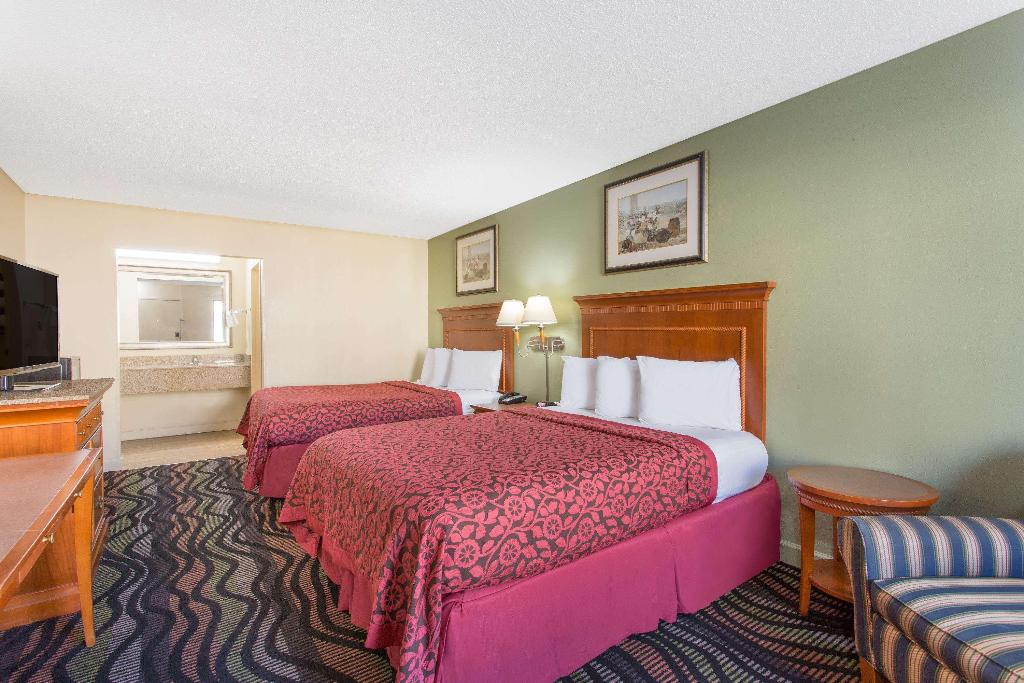 Imagen de la habitación del Hotel Days Inn By Wyndham Florence/i-95 North, Florence. Foto 9