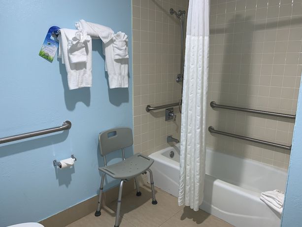 Imagen de la habitación del Hotel Days Inn By Wyndham Florida City. Foto 16