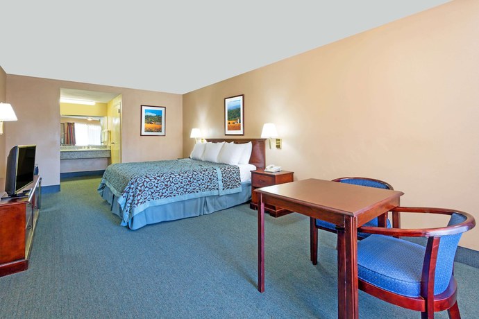 Imagen de la habitación del Hotel Days Inn By Wyndham Fontana / Rialto. Foto 4